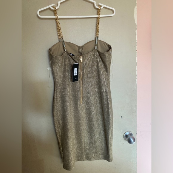 Meet your Posher, Amina - Picture 2 of 6